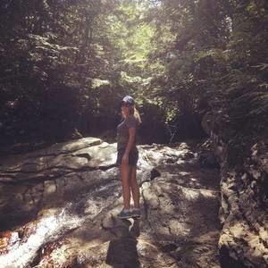 Meet your Posher, Laura